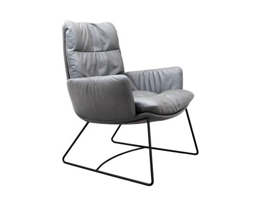 KFF Arva lounge chair lage rug