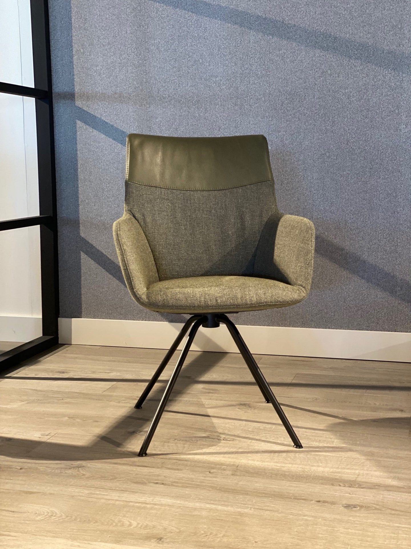 Gealux Orlando eetkamerfauteuil in duo stoffering