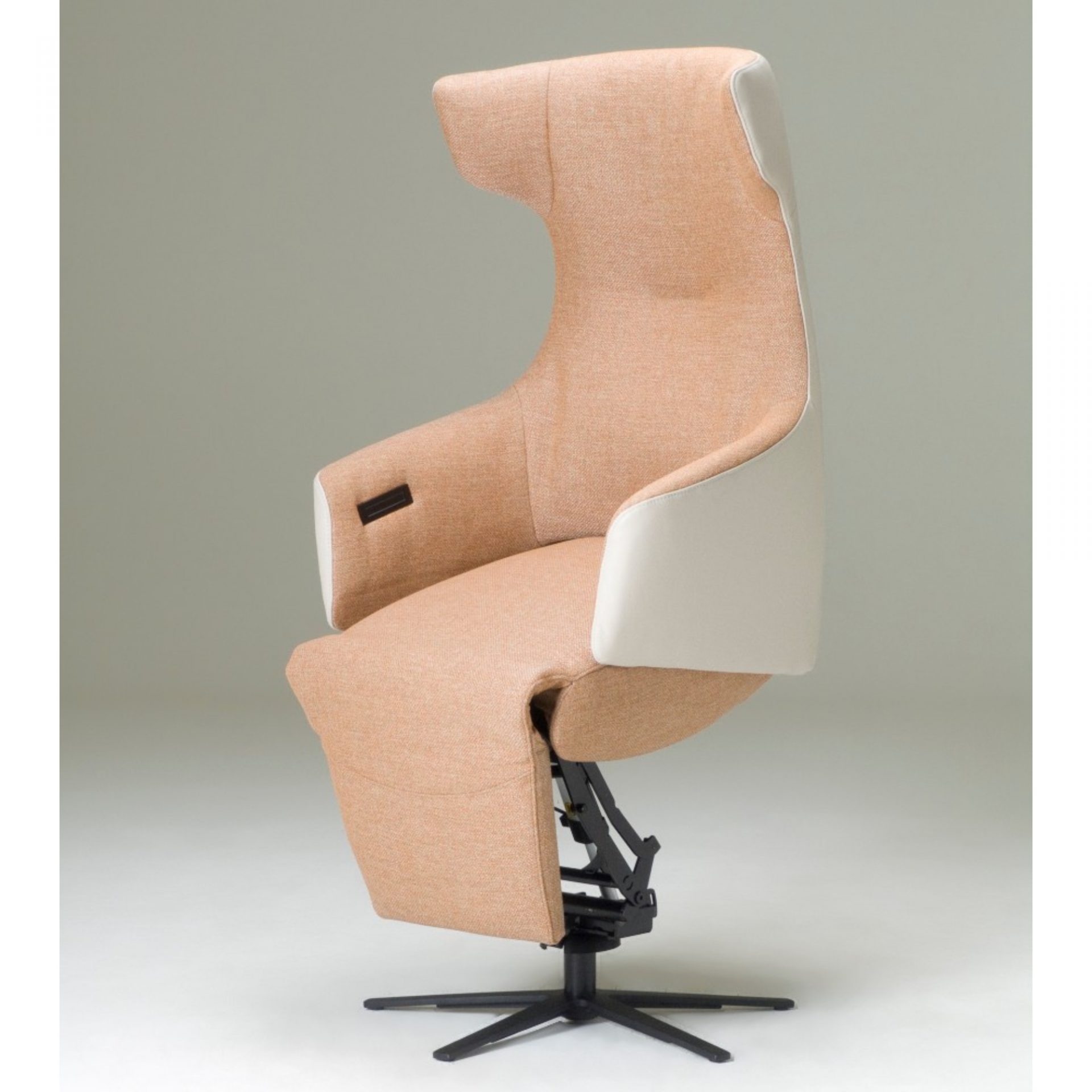 De Toekomst Nova NV 1005 relaxfauteuil sta op